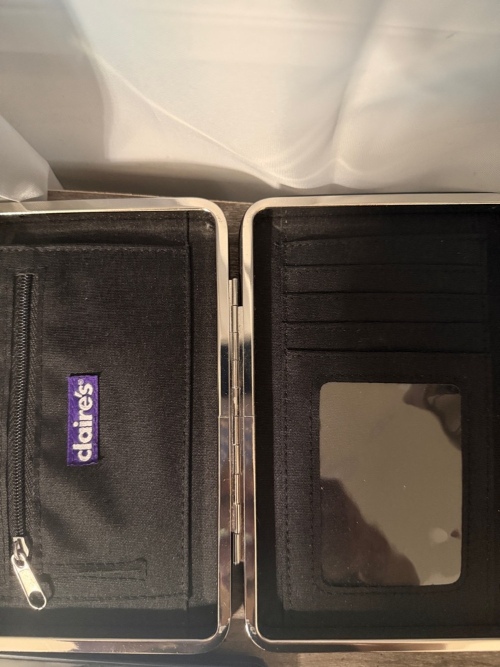 Claire’s I Love Paris Decorative snap lock Wallet - Picture 5 of 7